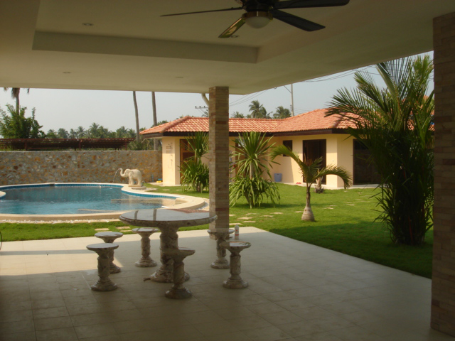 Build village Takhiantia;